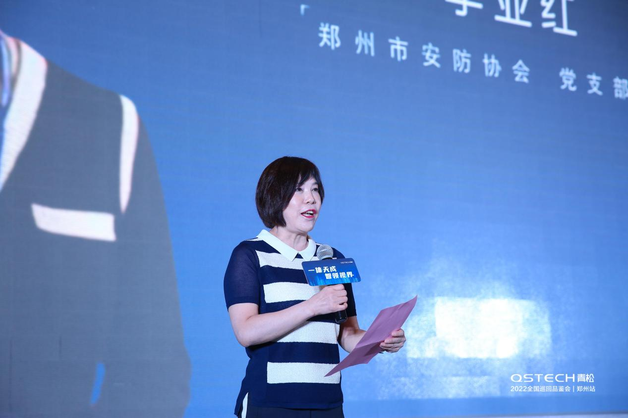 青松3.png 青松3.png